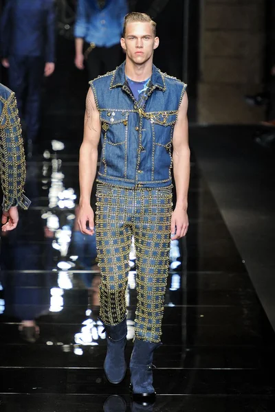 Look 5